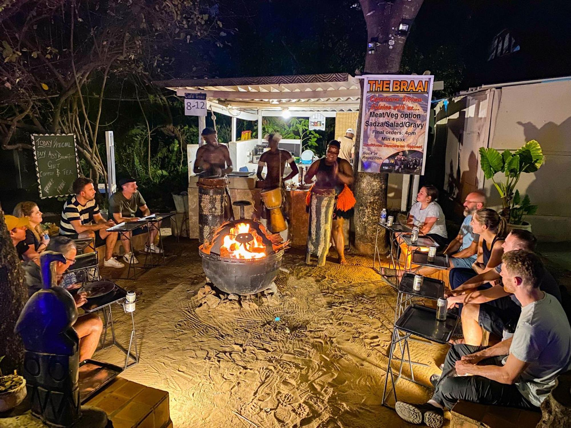 Victoria Falls Backpackers Lodge Екстер'єр фото