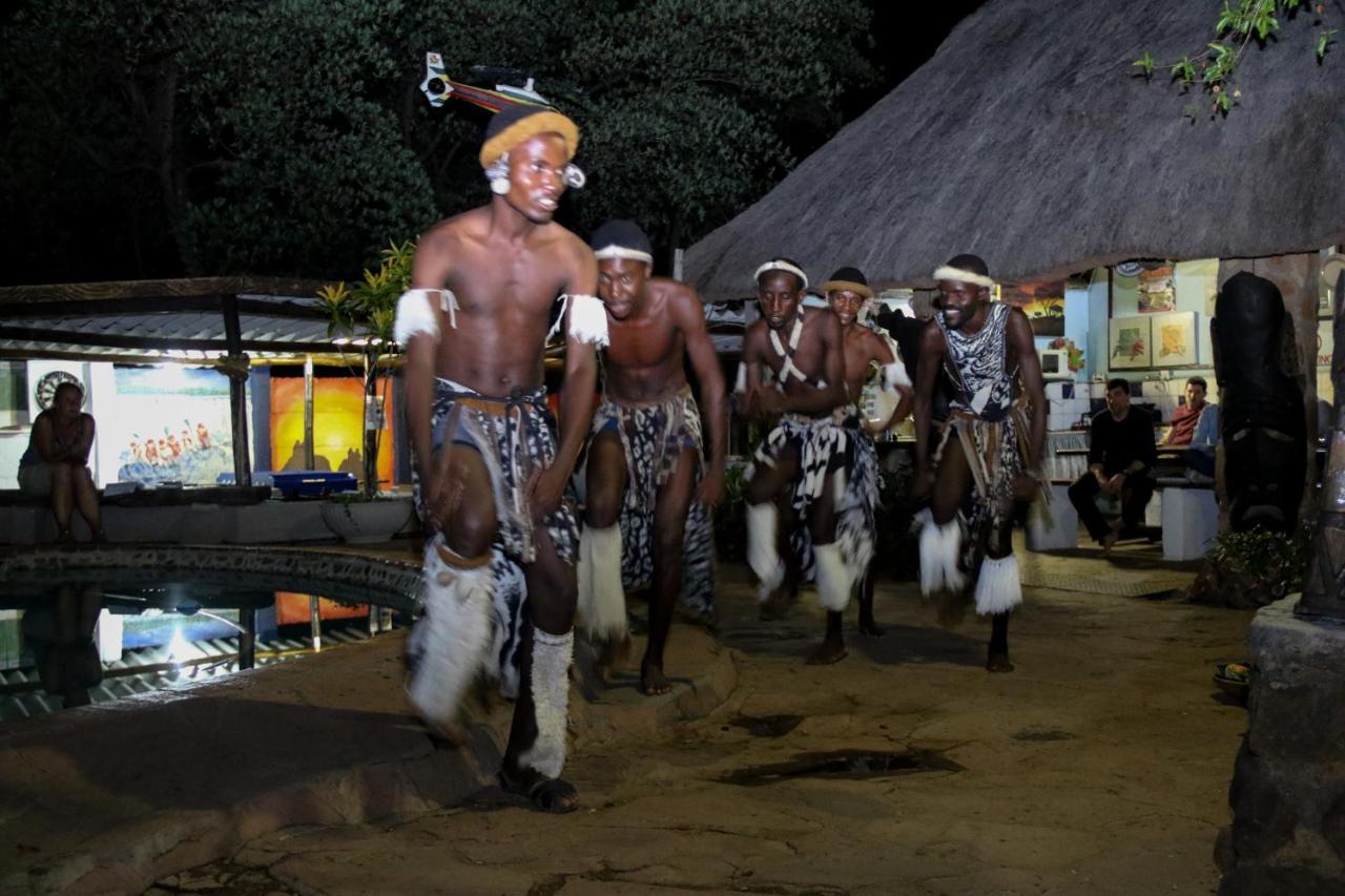 Victoria Falls Backpackers Lodge Екстер'єр фото