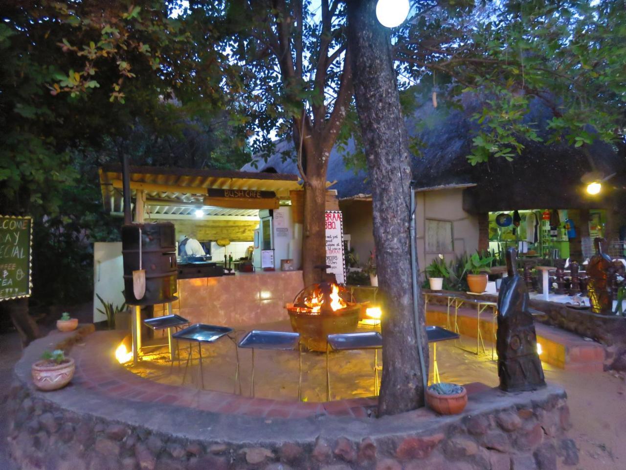 Victoria Falls Backpackers Lodge Екстер'єр фото