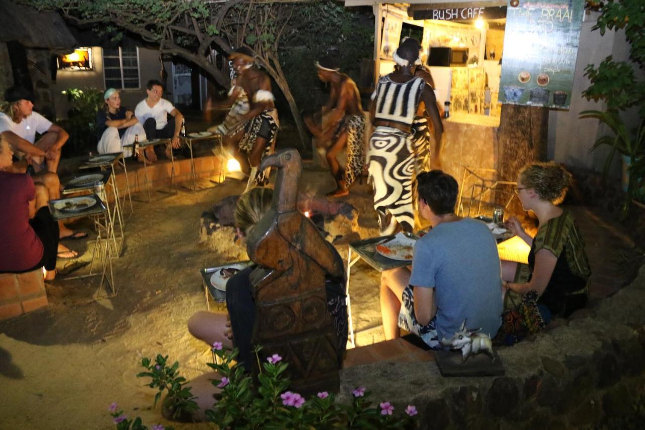 Victoria Falls Backpackers Lodge Екстер'єр фото